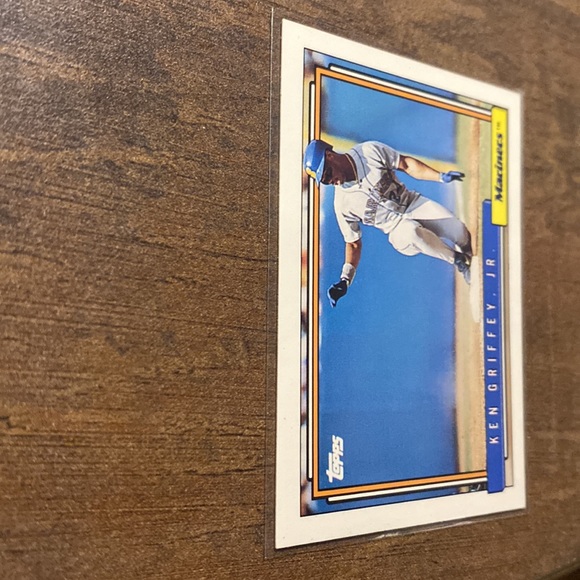 Ken Griffey Jr - Picture 5 of 7